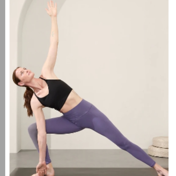 Athleta Pants - Athleta Salutation Stash High Rise Leggings